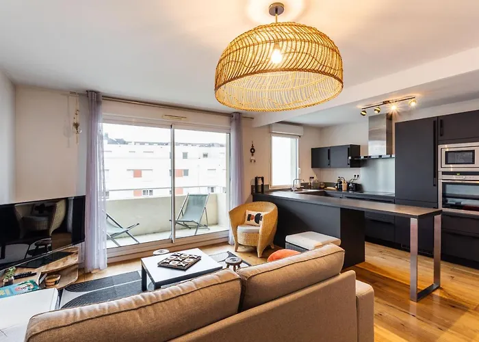 Le Vilona - T3 Moderne Avec Parking Prive